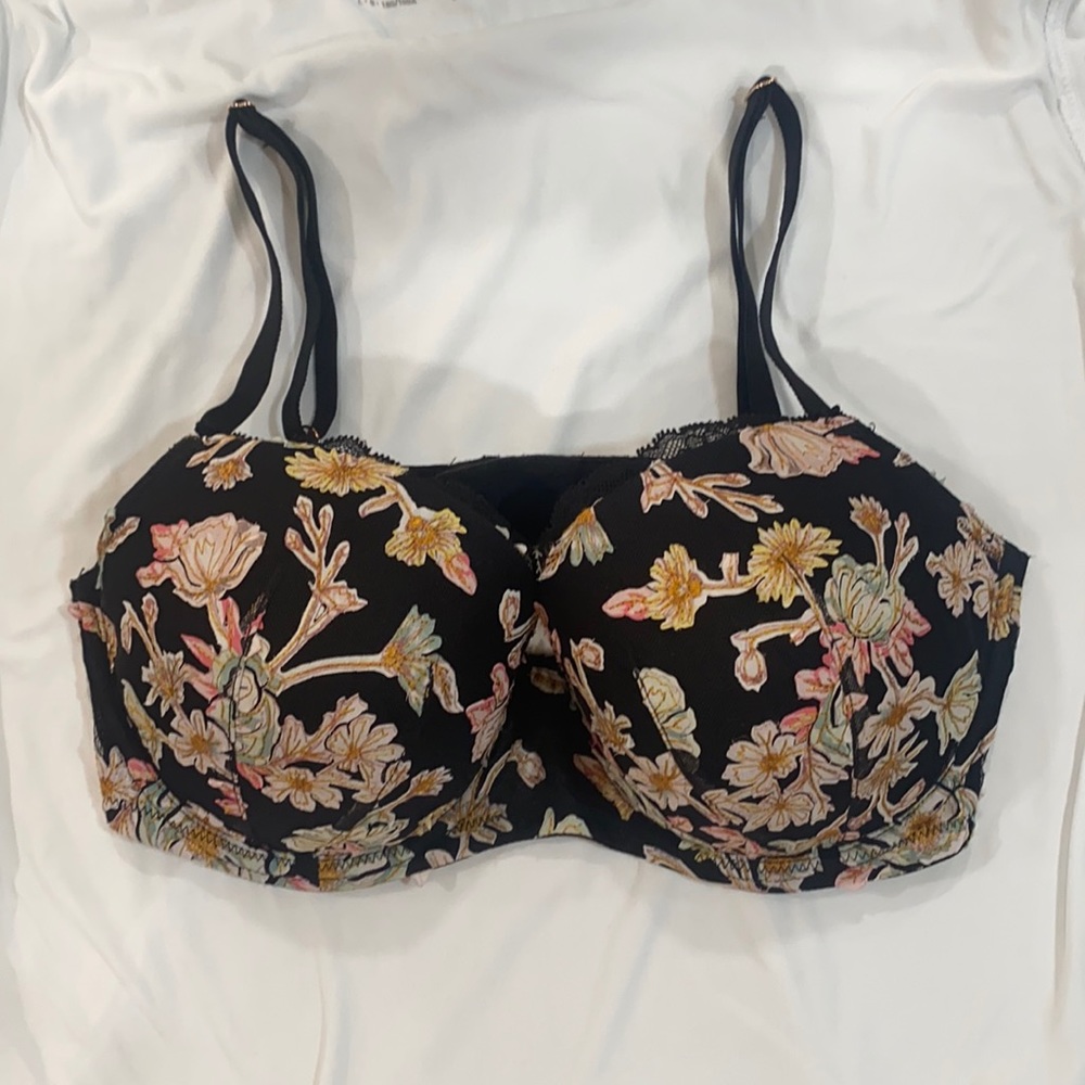 Victoria Secret Dream Angels lined Demi